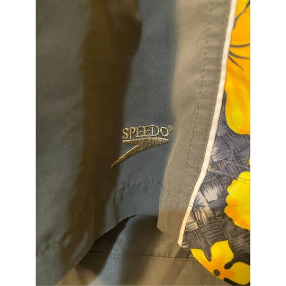 Speedo, men’s Hawaiian design, gray drawstring board shorts, size XL - Picture 3 of 5